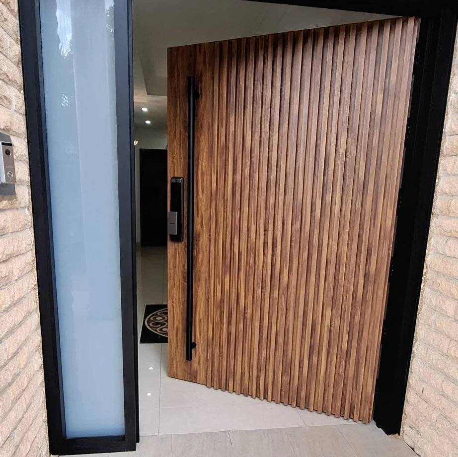 Custom made aluminium entry door