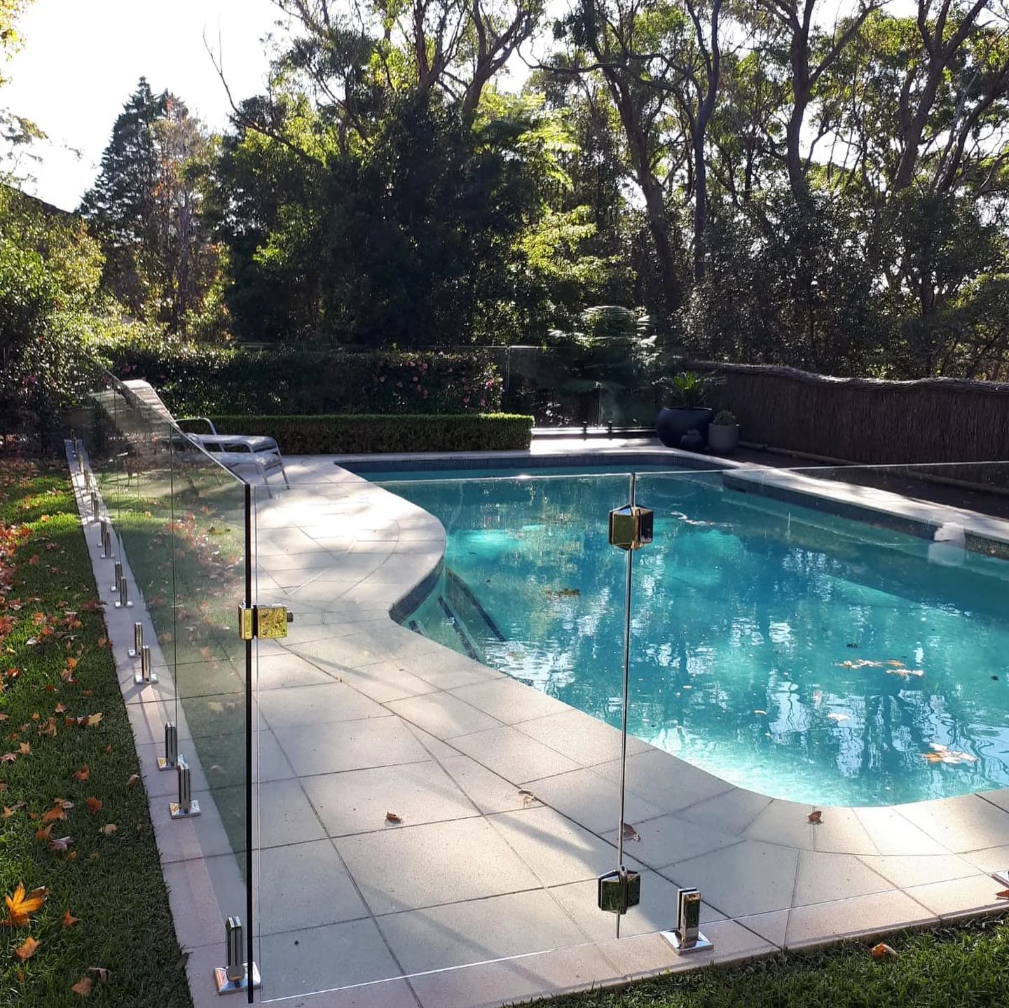 Another example of our work. Frameless swimming pool fence